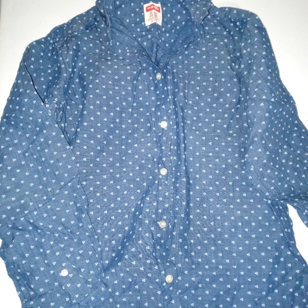 Wrangler size 14-16 long-sleeve button-up shirt boys